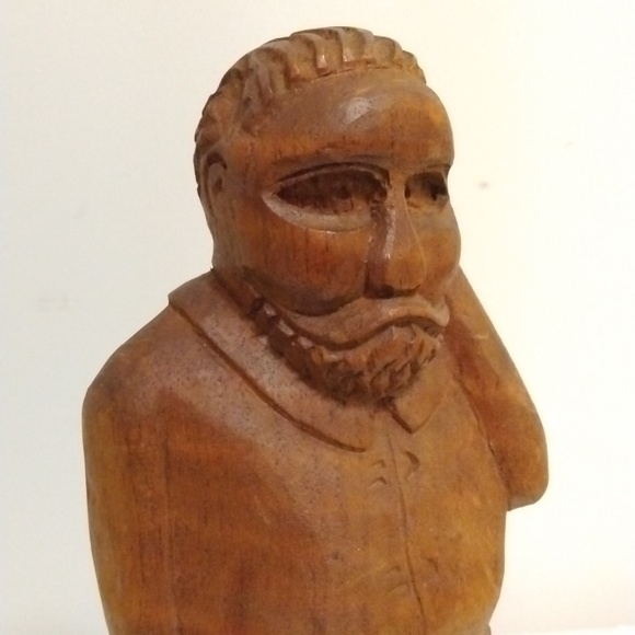 Vintage Hand Carved Wood Statue of Van Gogh - Picture 6 of 8